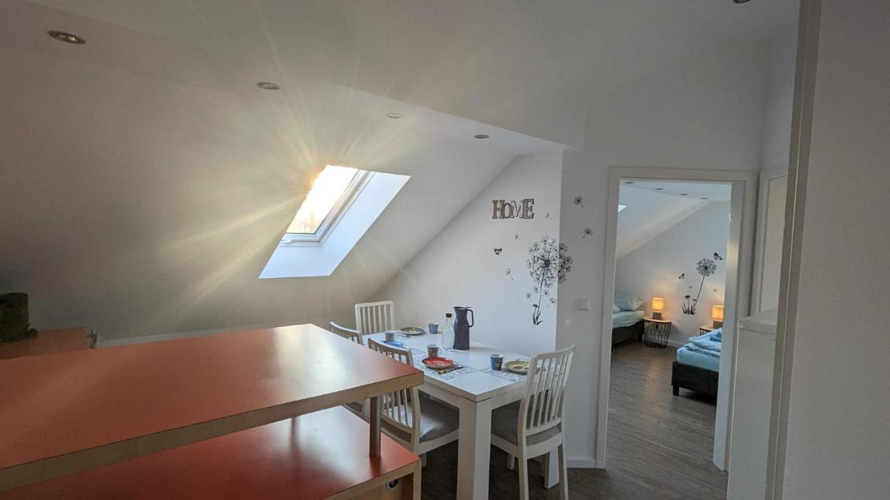Helle Wohnung Mit Zwei Schlafzimmern Eching  Buitenkant foto
